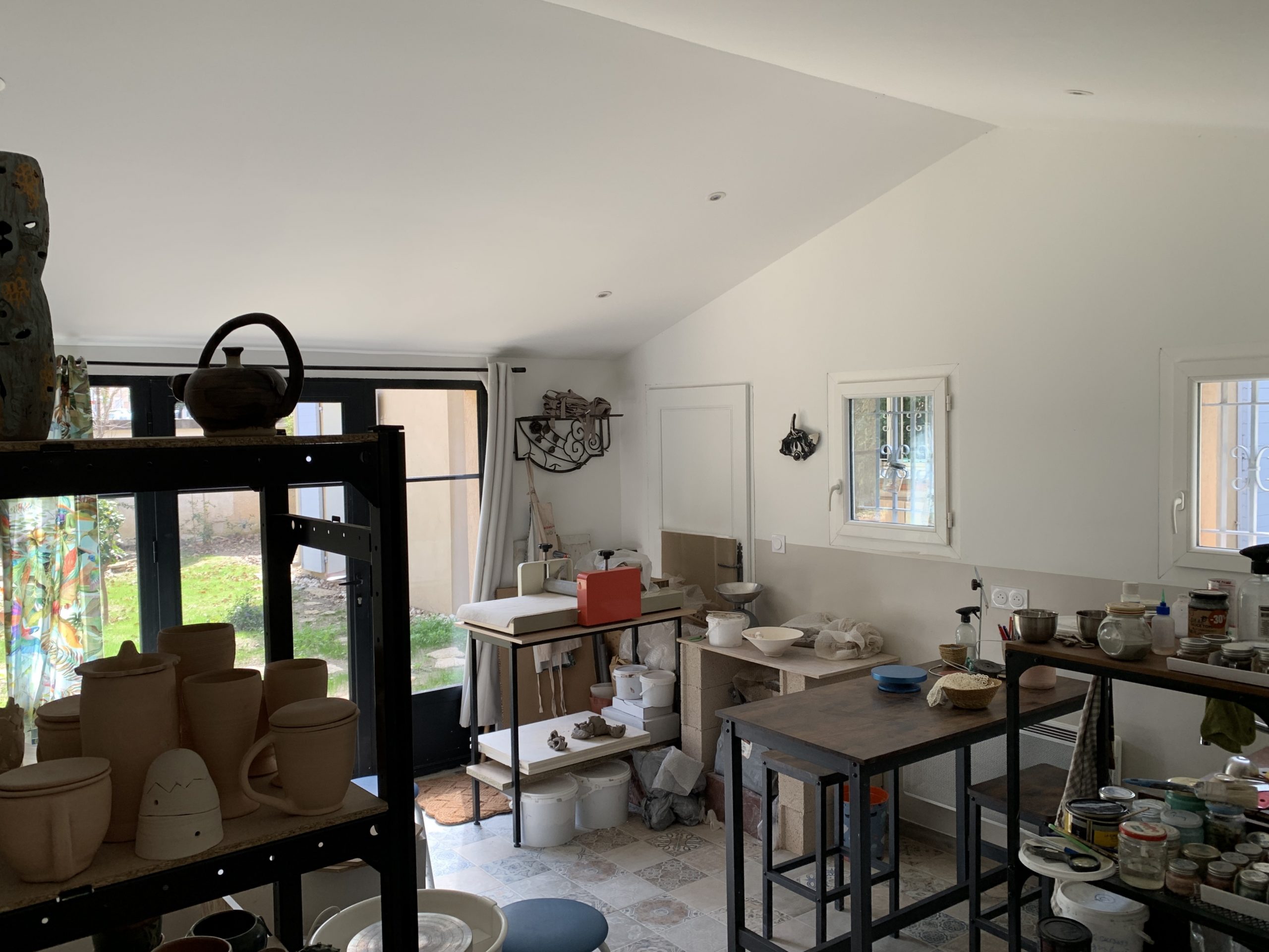 Terres Vives, atelier de céramique, poterie, cours de tournage, modelage